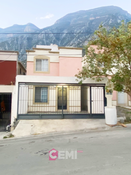 CASA EN RENTA, VILLAS DEL MIRADOR, SANTA CATARINA